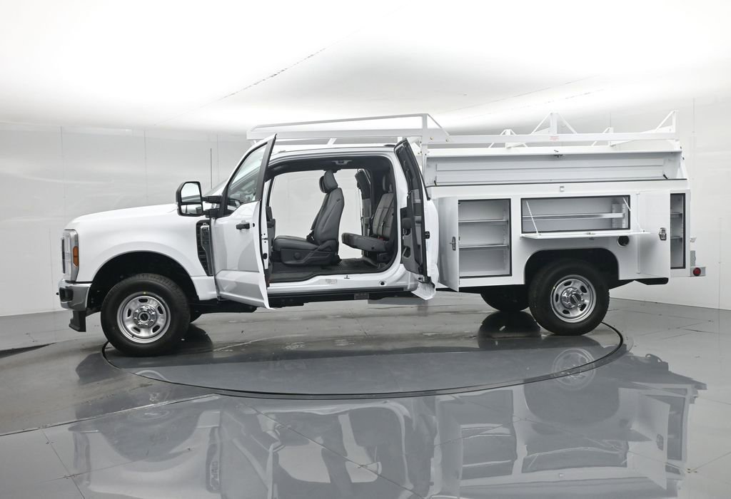 New 2026 Ford F350 XL w/ XL Chrome Package AWD/4WD image 45