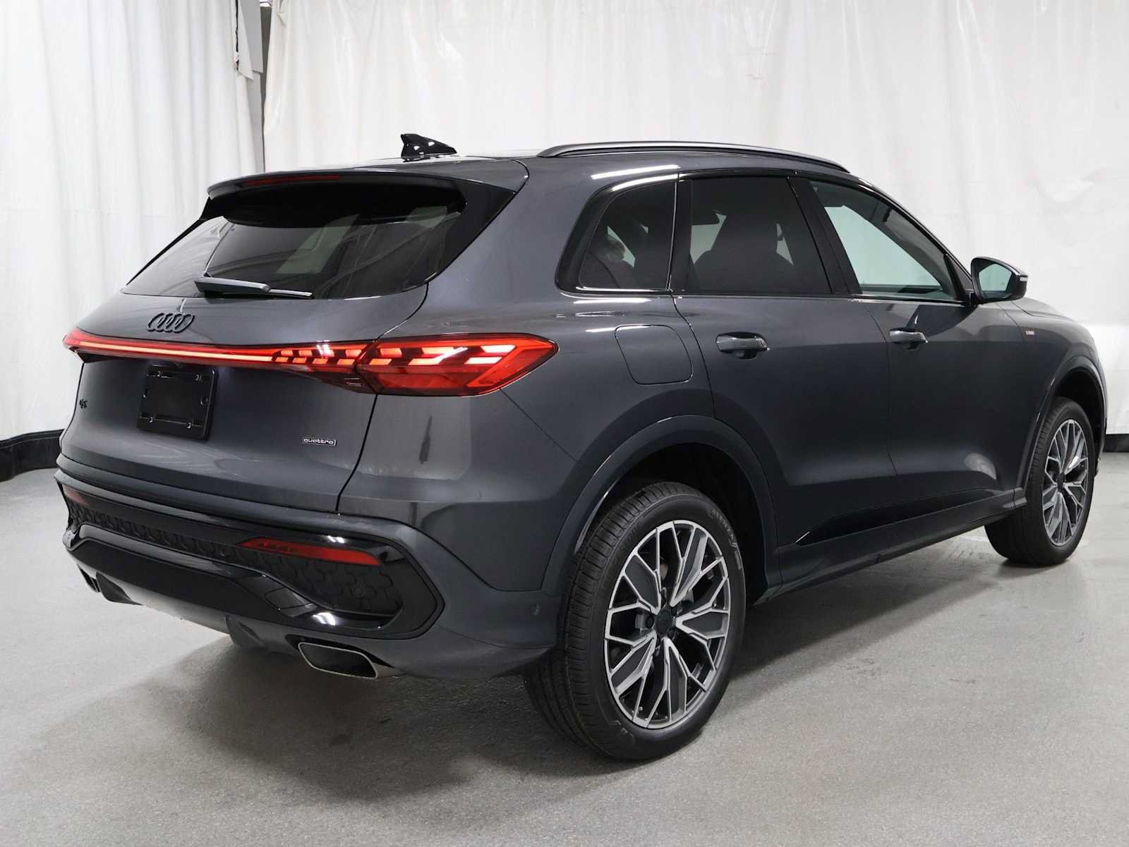 New 2026 Audi Q5 Premium AWD/4WD image 9