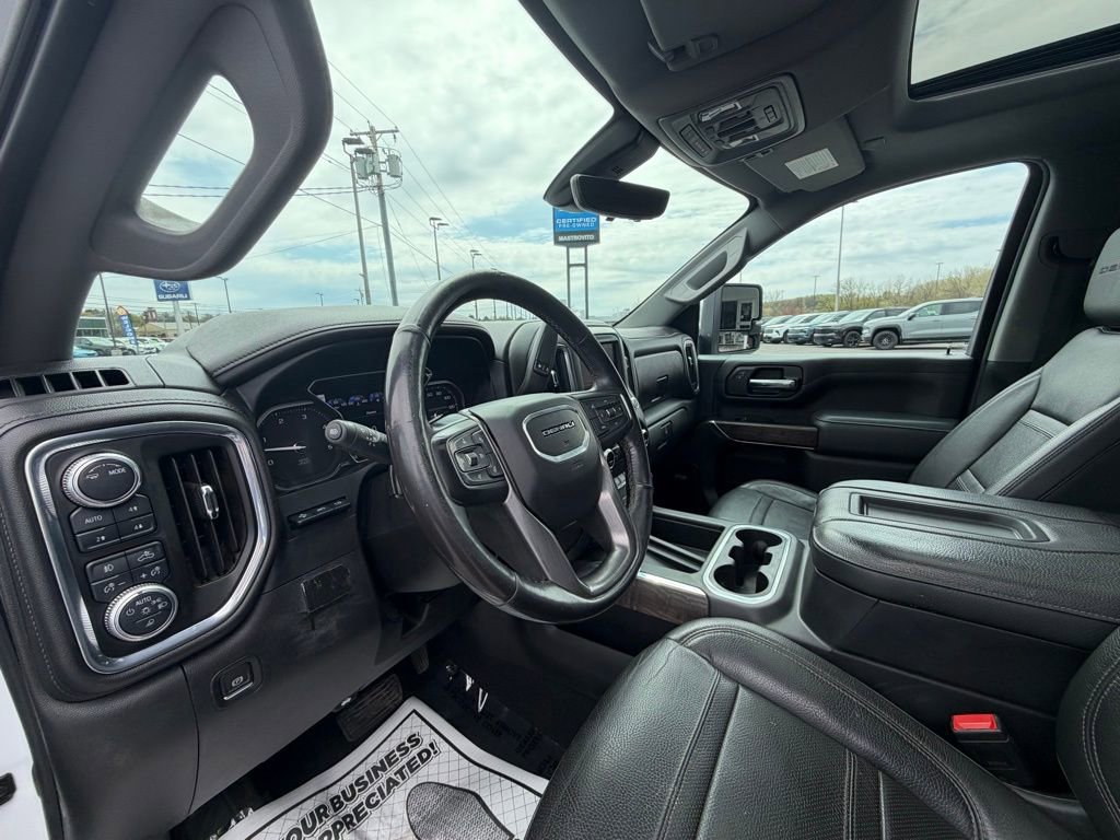 Used 2020 GMC Sierra 2500 Denali w/ Denali Ultimate Package image 10