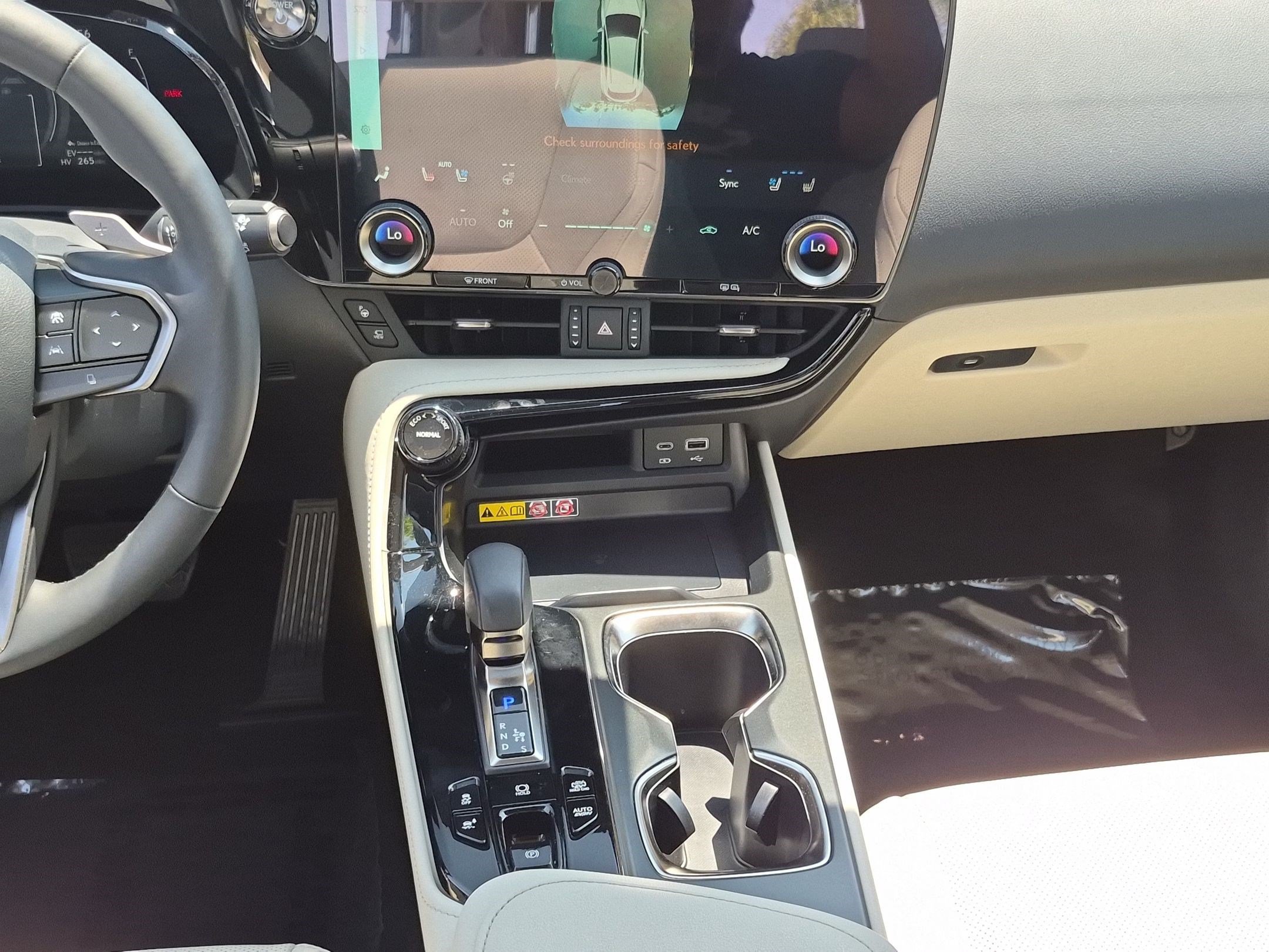 Used 2025 Lexus NX 450h+ AWD w/ Accessory Package (K3) image 31