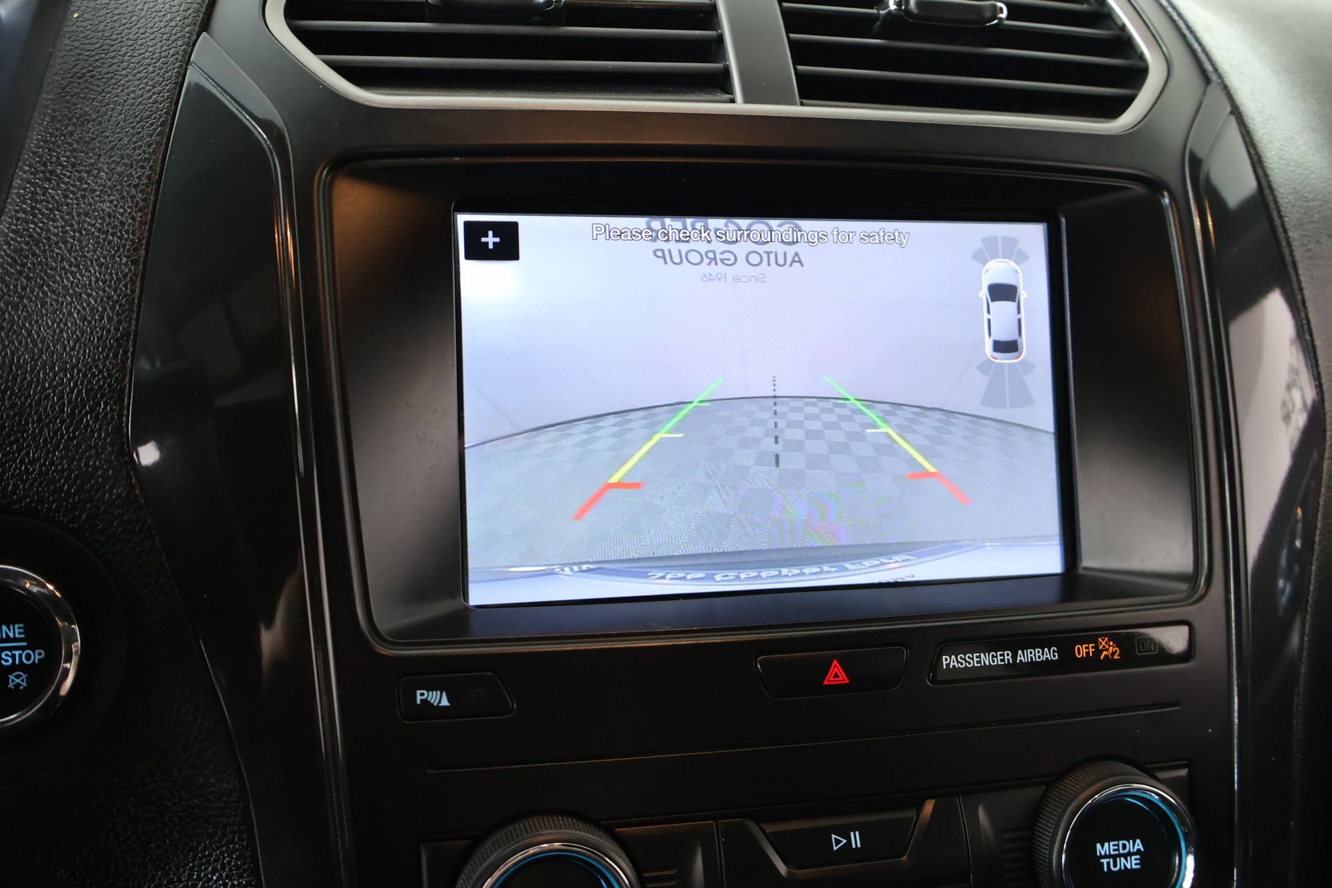Used 2019 Ford Explorer XLT w/ Equipment Group 202A FWD image 6