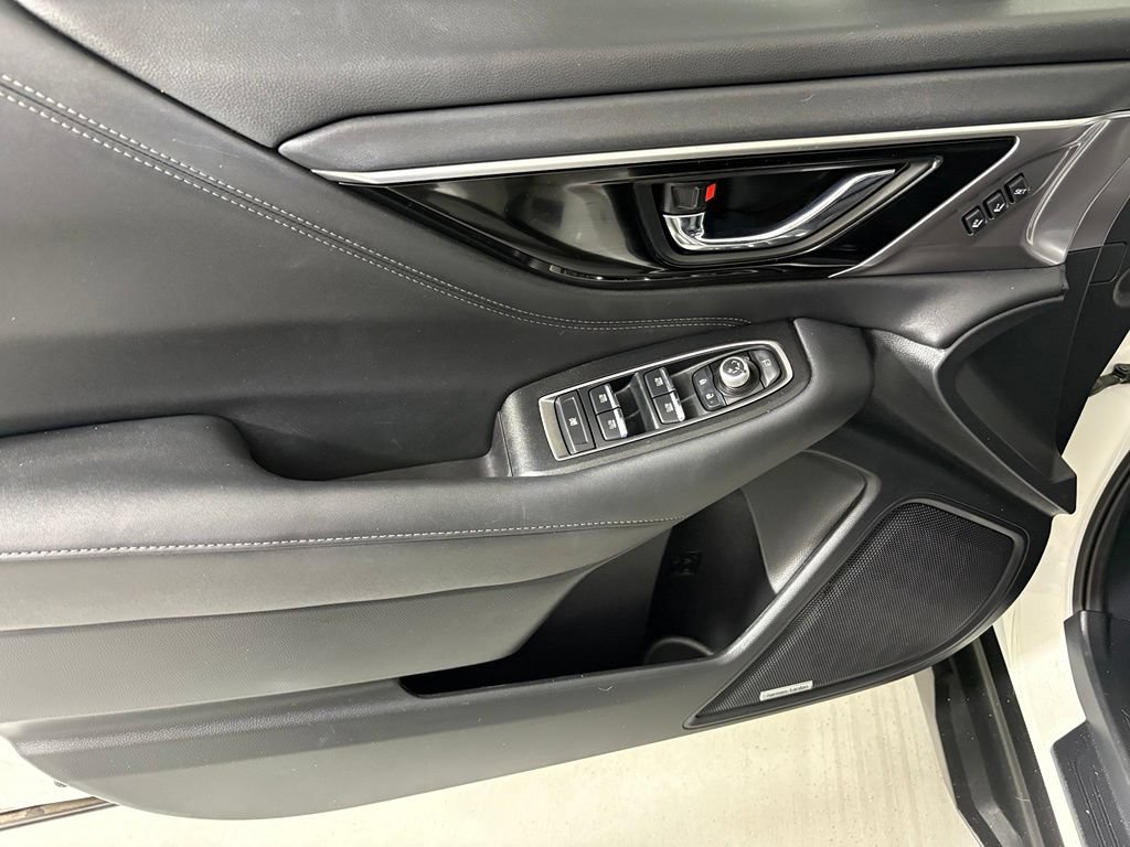 Used 2023 Subaru Outback Touring AWD/4WD image 14