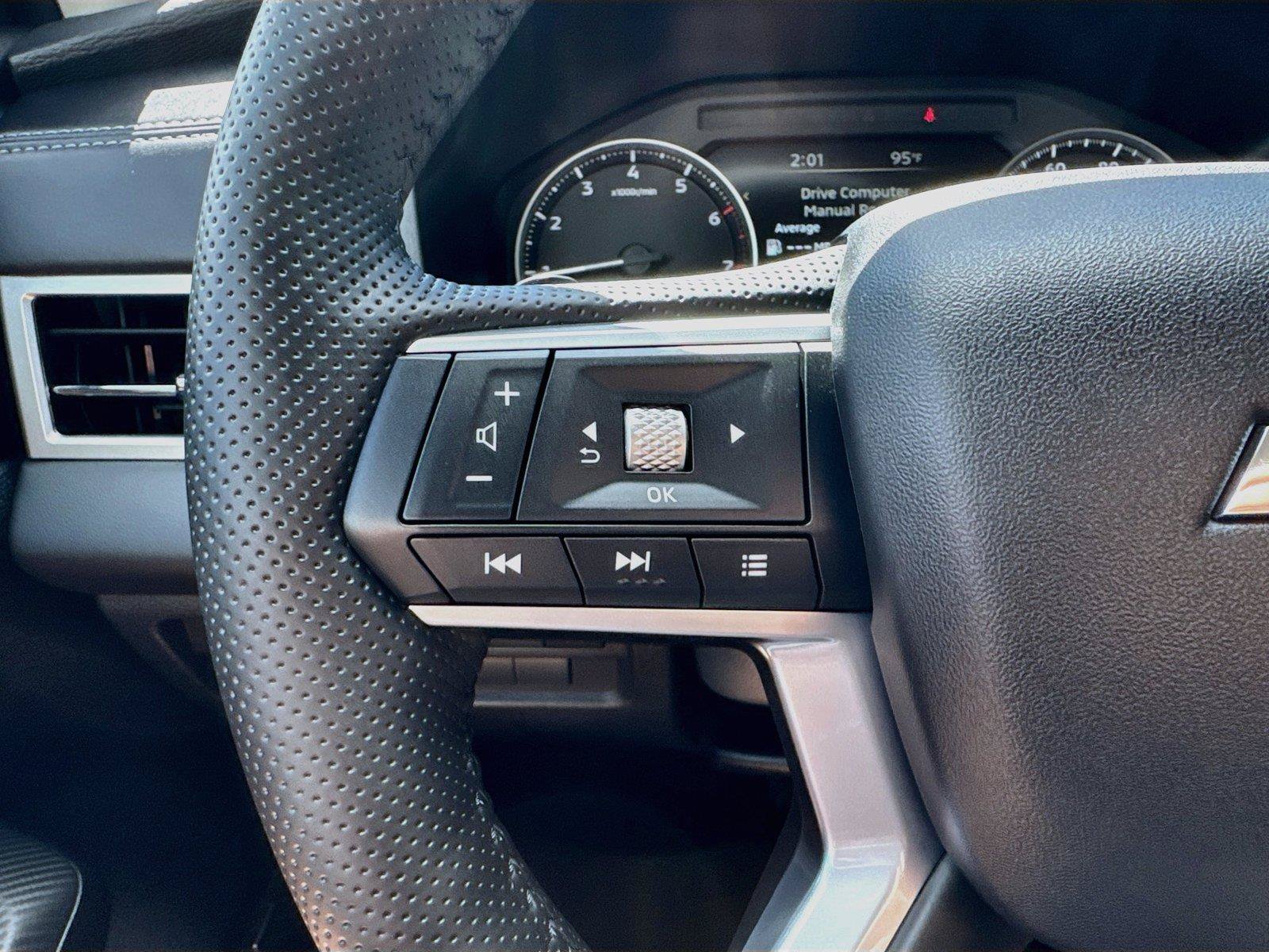 New 2026 Mitsubishi Outlander SE FWD image 12