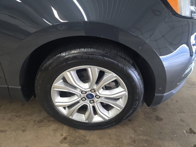 Used 2021 Ford Edge Titanium w/ Equipment Group 301A image 2
