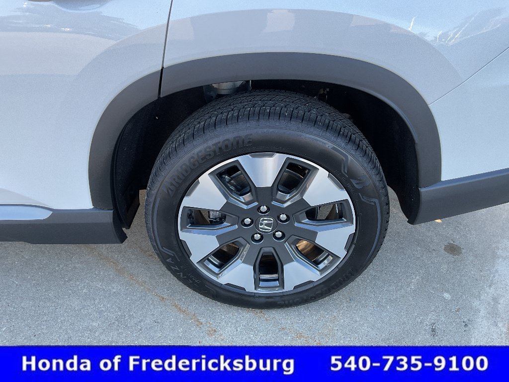 Certified 2026 Honda Pilot Elite image 11