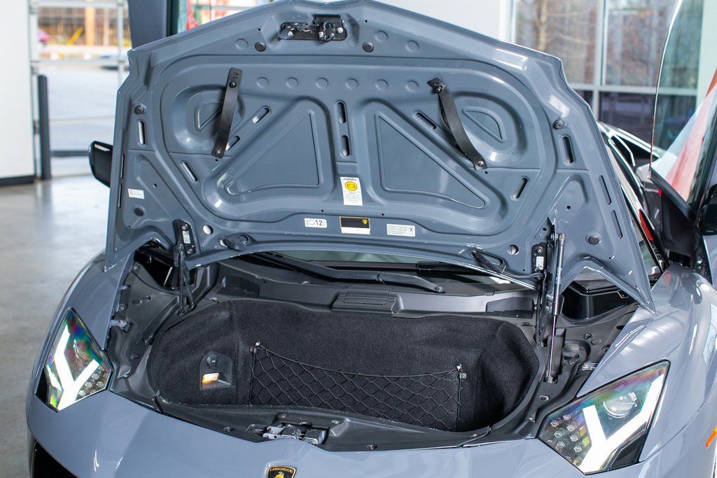 Used 2013 Lamborghini Aventador LP 700-4 image 16