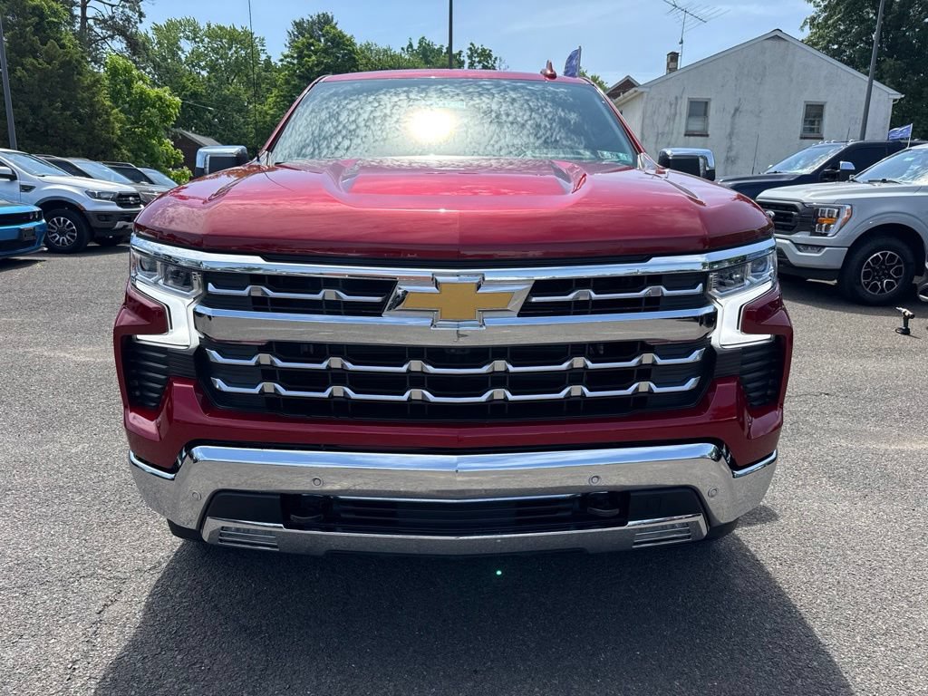 Used 2023 Chevrolet Silverado 1500 LTZ w/ LTZ Premium Package AWD/4WD image 2