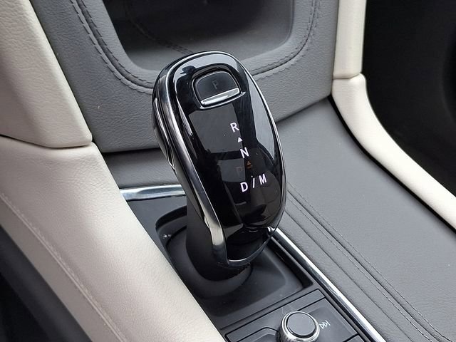 Used 2024 Cadillac XT5 Premium Luxury image 14