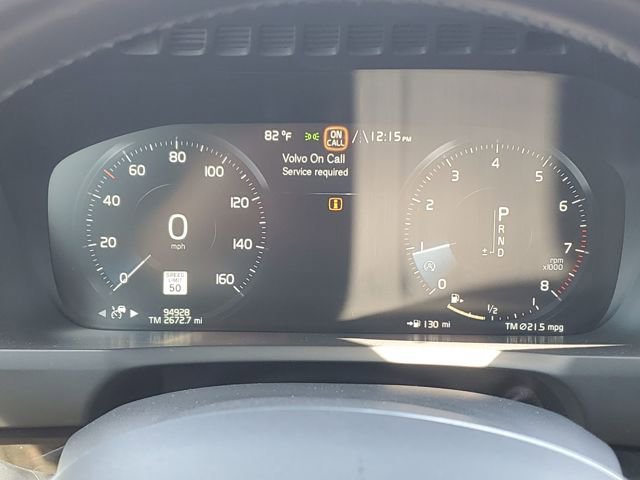 Used 2018 Volvo XC90 T5 Momentum w/ Convenience Package FWD image 12