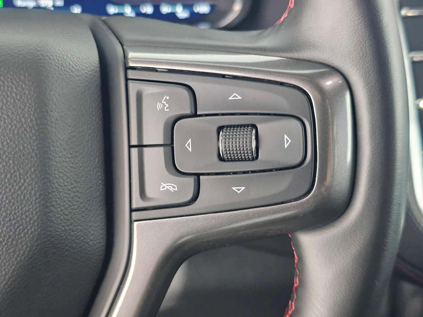 Used 2024 Chevrolet Suburban RST w/ Luxury Package image 30