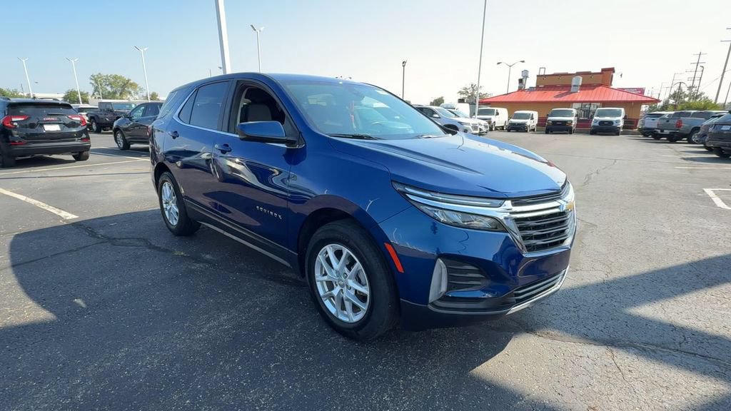 Used 2023 Chevrolet Equinox LT FWD image 2