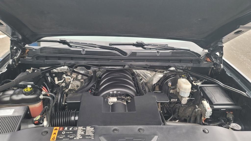 Used 2017 Chevrolet Silverado 1500 LT w/ LPO, Black Pack image 12