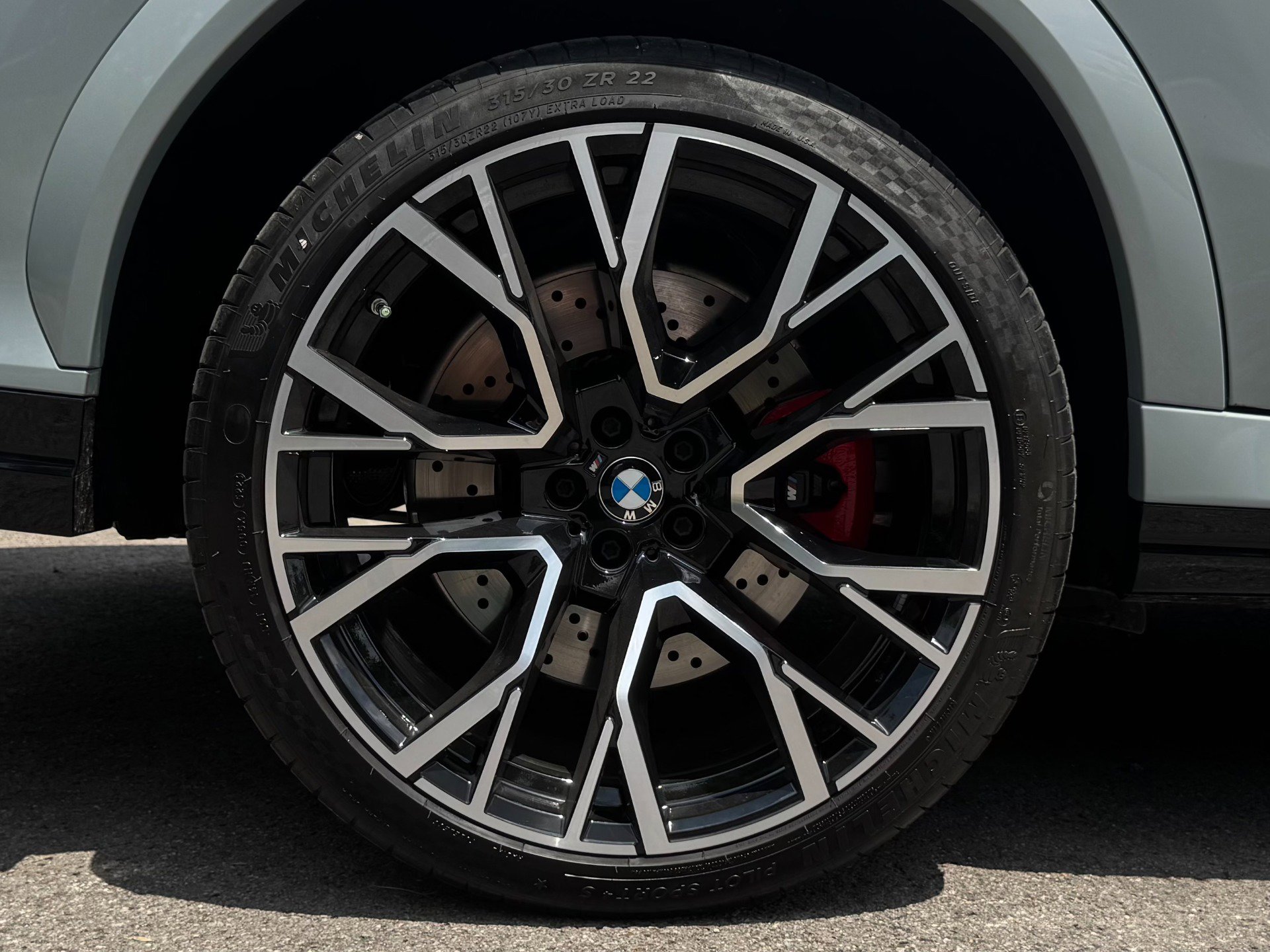 Used 2024 BMW X6 M Competition w/ Executive Package image 86