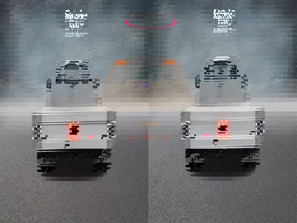 New 2025 Ford F550 4x4 Regular Cab Super Duty image 6