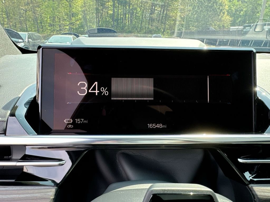 Used 2024 GMC Sierra EV Denali image 21