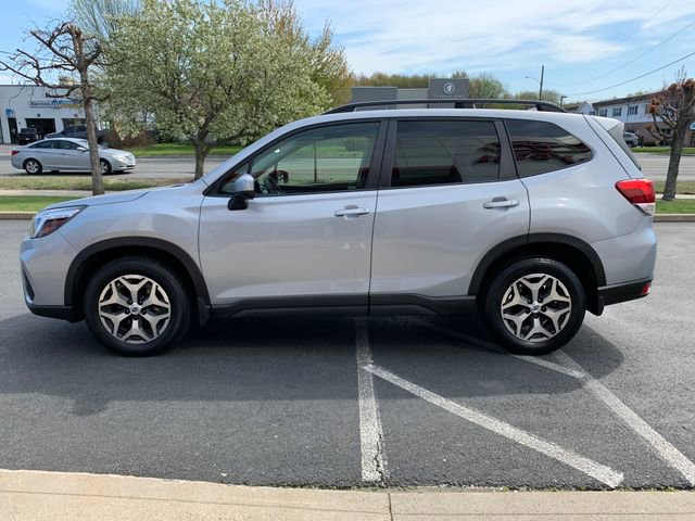Used 2021 Subaru Forester Premium AWD/4WD image 6