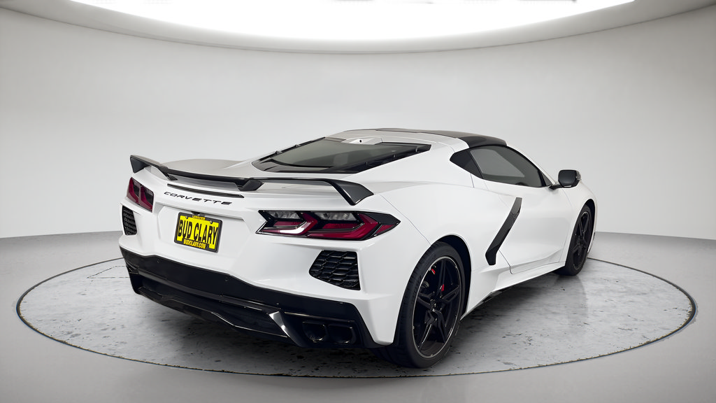 Used 2024 Chevrolet Corvette Stingray Preferred Cpe w/ Z51 Performance Package RWD image 5