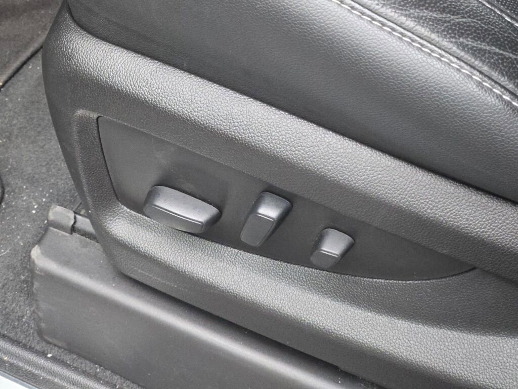 Used 2020 GMC Yukon XL SLT w/ Premium Edition image 20