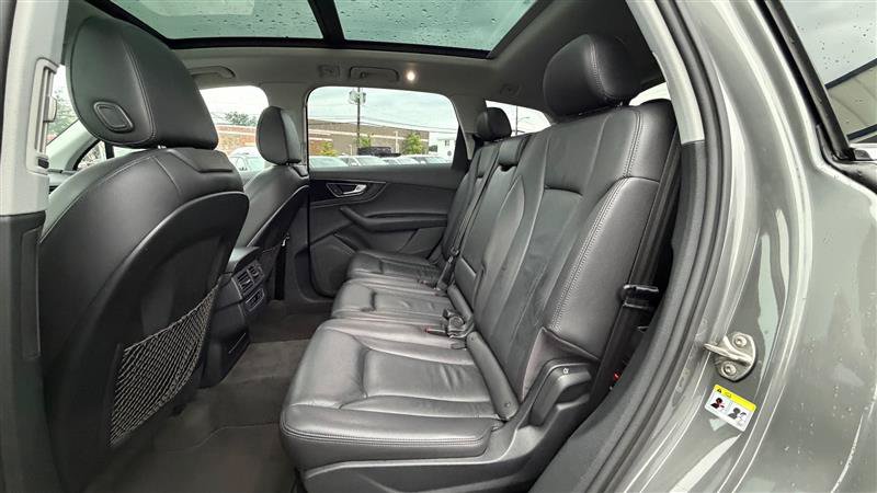 Used 2017 Audi Q7 3.0T Premium AWD/4WD image 46