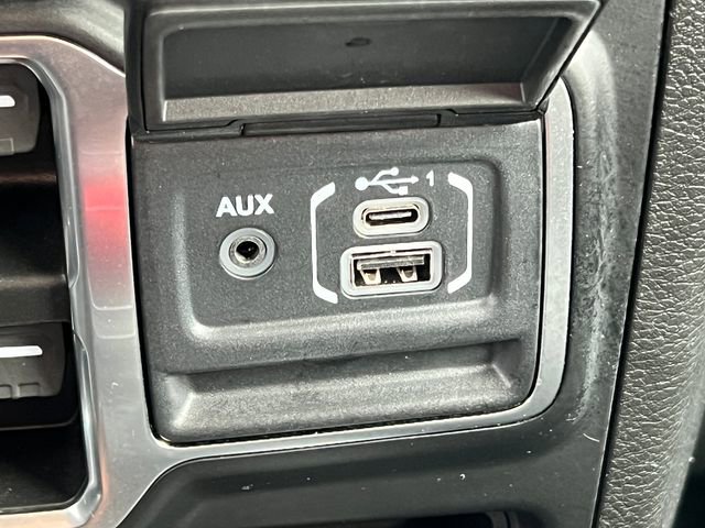 Used 2023 Jeep Wrangler Unlimited w/ Cold Weather Group image 27