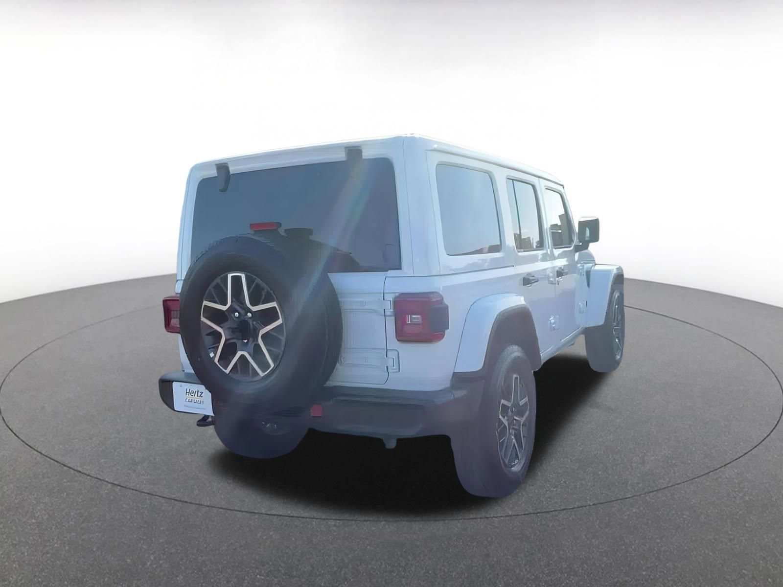 Used 2025 Jeep Wrangler Sahara image 14