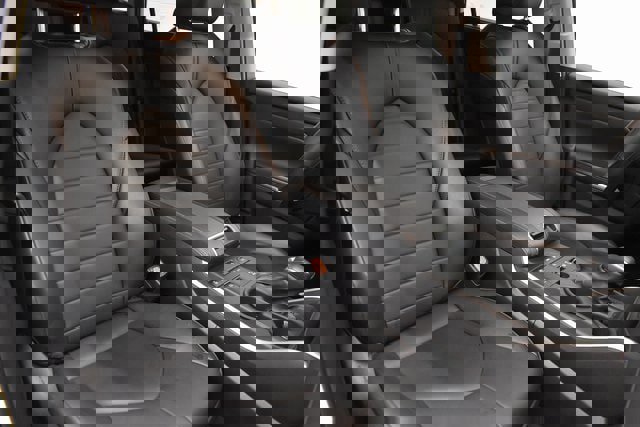 Used 2022 Toyota Highlander XLE image 6