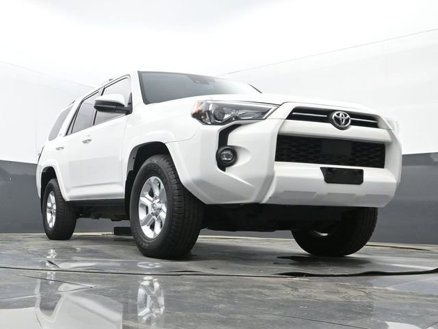 Used 2021 Toyota 4Runner SR5 image 27