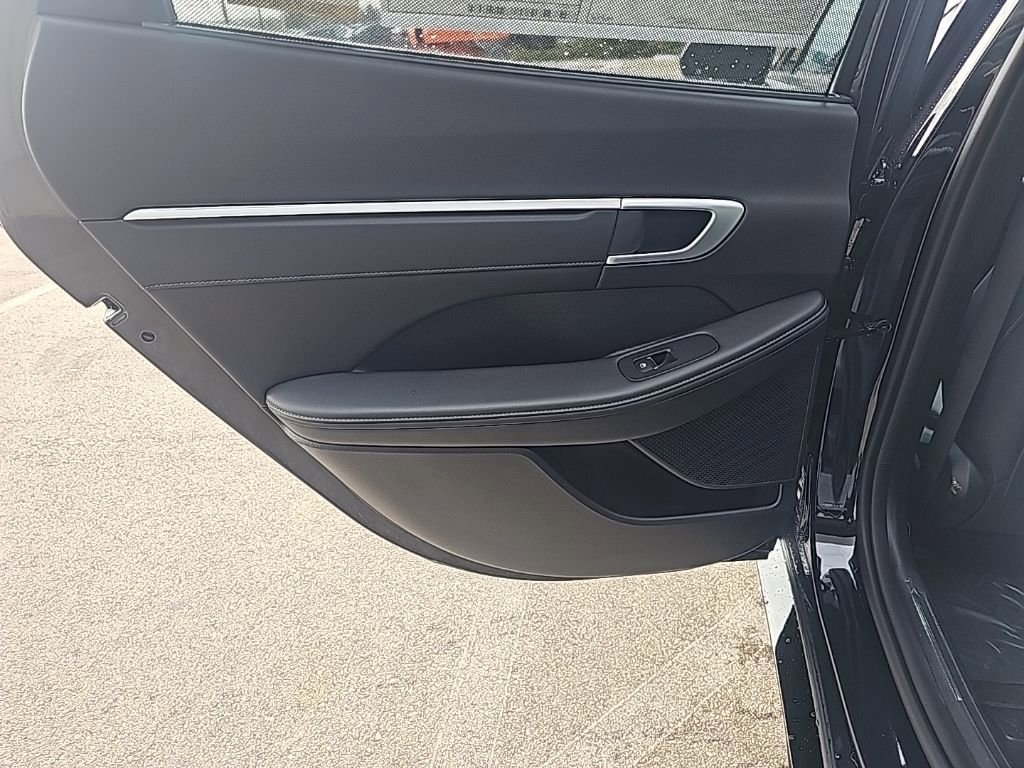 New 2026 Hyundai Sonata Limited FWD image 30