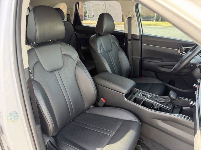 Certified 2025 Kia Sorento S image 35
