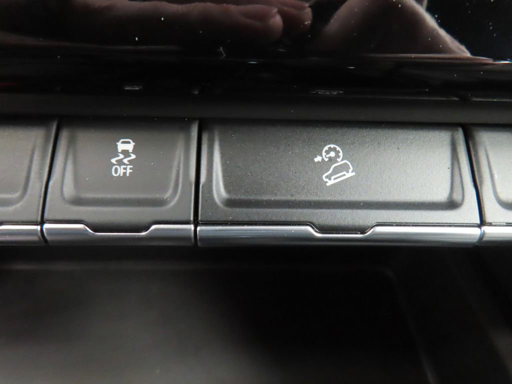 Used 2025 GMC Sierra 2500 AT4 w/ AT4 Premium Plus Package image 76