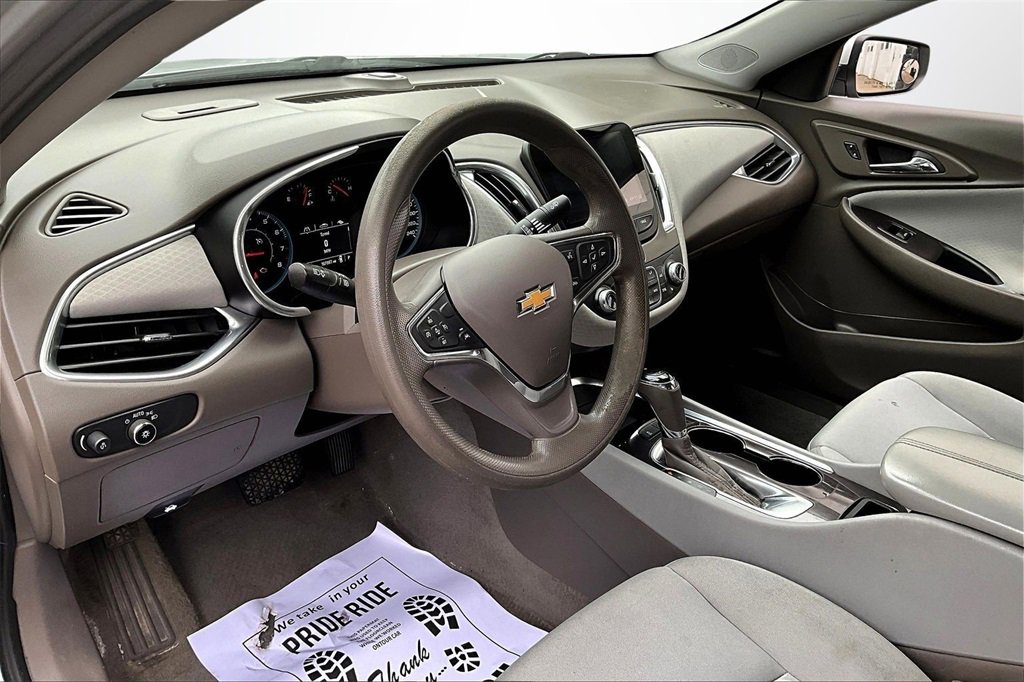 Used 2020 Chevrolet Malibu LT image 17
