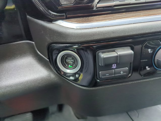 Used 2024 Chevrolet Silverado 2500 LT image 25