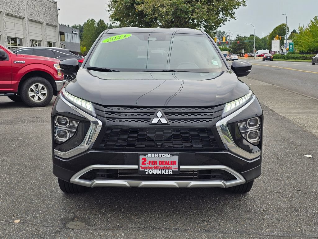 Used 2024 Mitsubishi Eclipse Cross SE AWD/4WD image 2