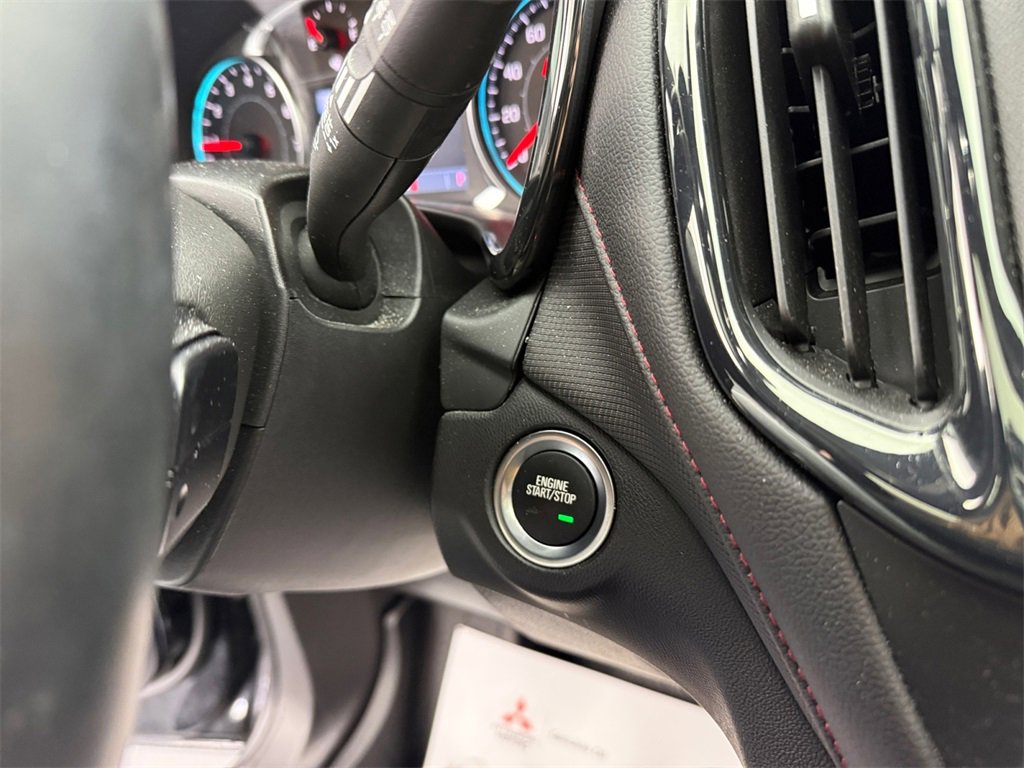 Used 2023 Chevrolet Equinox RS image 31