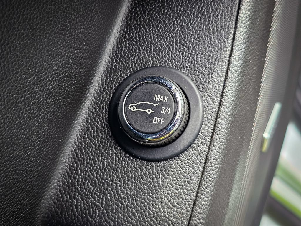 Used 2023 Chevrolet Traverse Premier AWD/4WD image 12