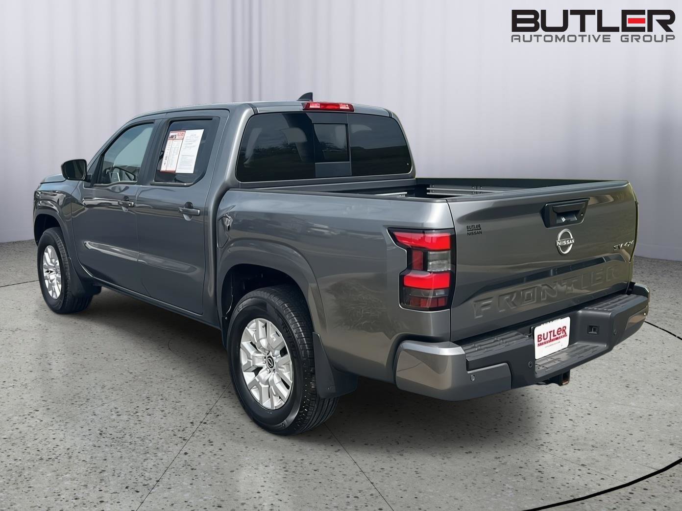 Used 2024 Nissan Frontier SV w/ SV Convenience Package image 4