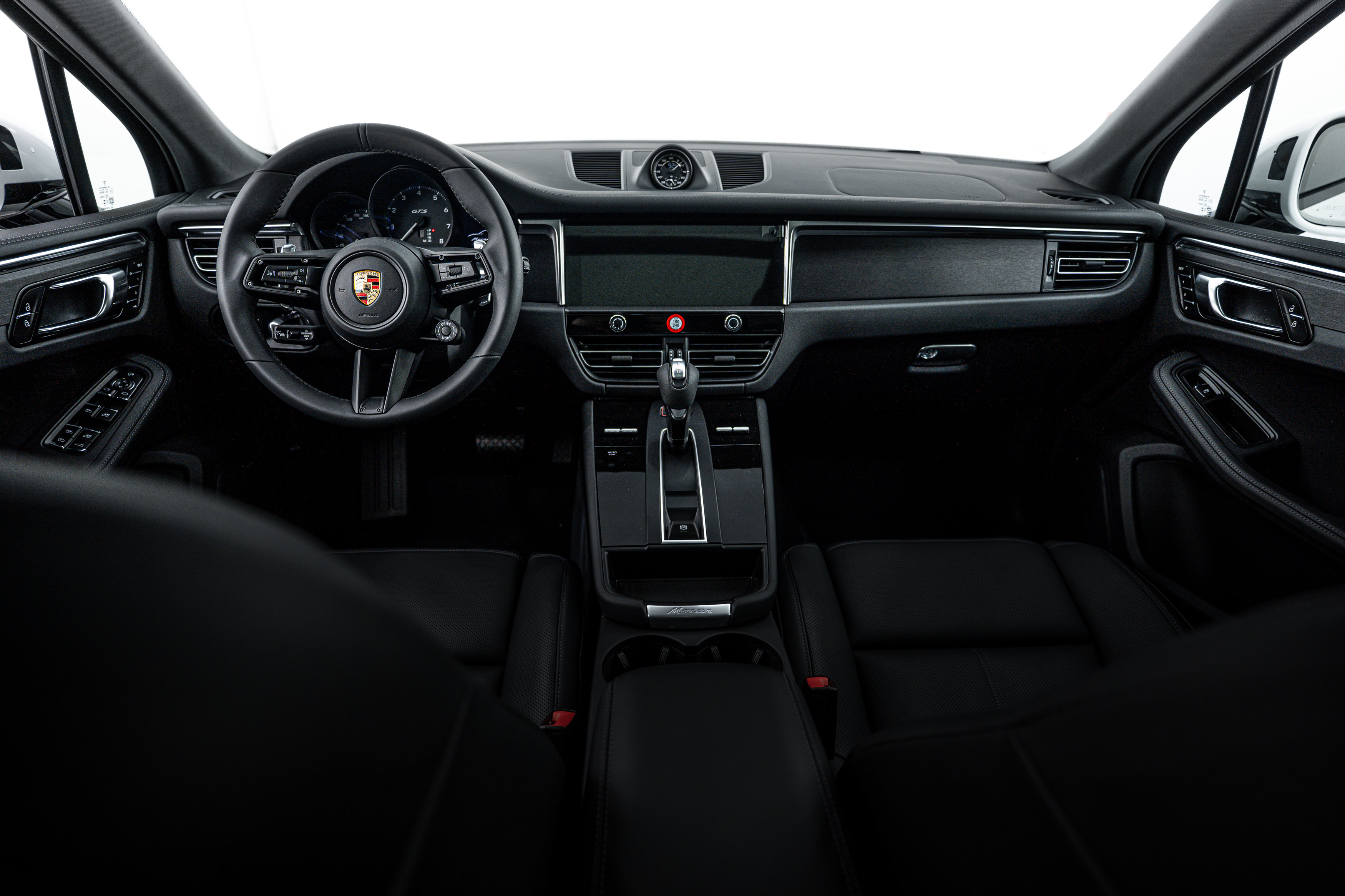 New 2026 Porsche Macan GTS image 12