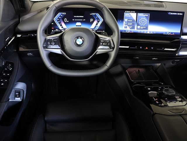 Used 2026 BMW 530i xDrive AWD/4WD image 3
