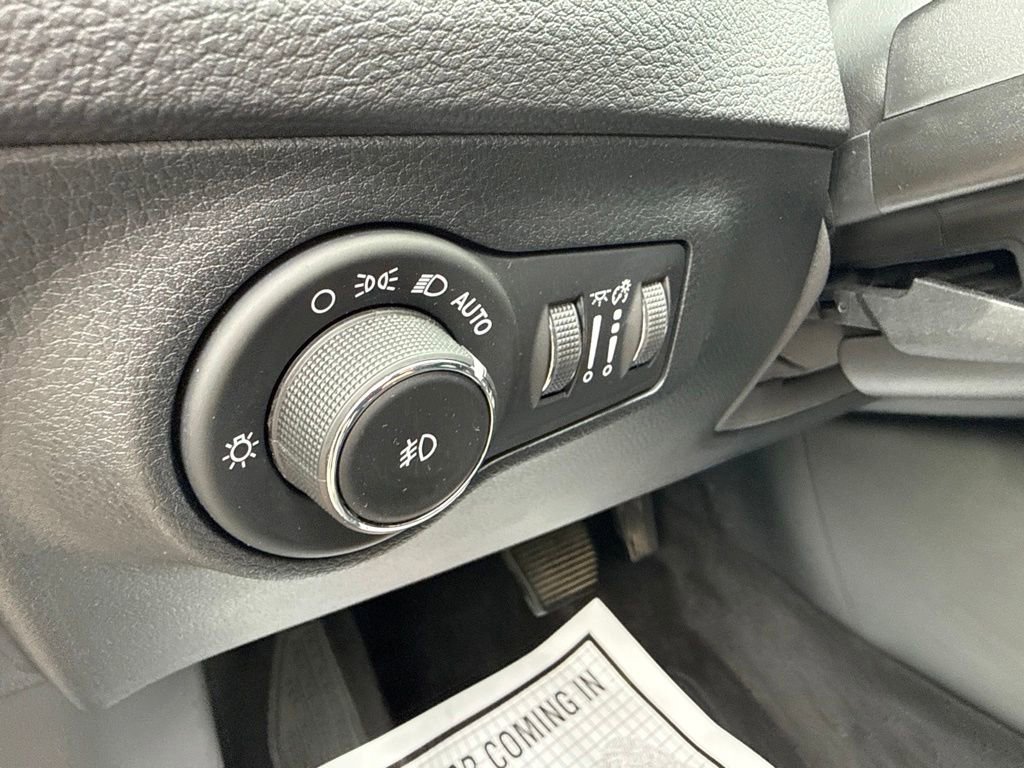 Used 2018 Jeep Compass Latitude w/ Popular Equipment Group AWD/4WD image 22