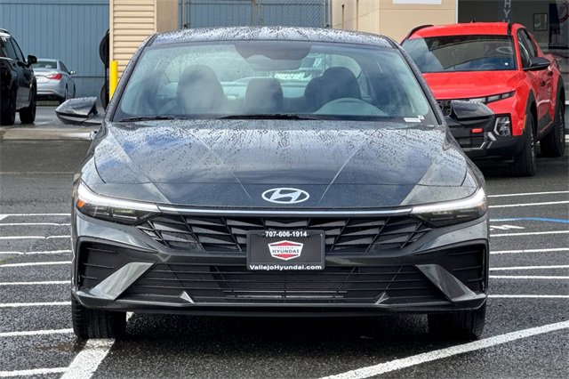 New 2026 Hyundai Elantra Sport image 3