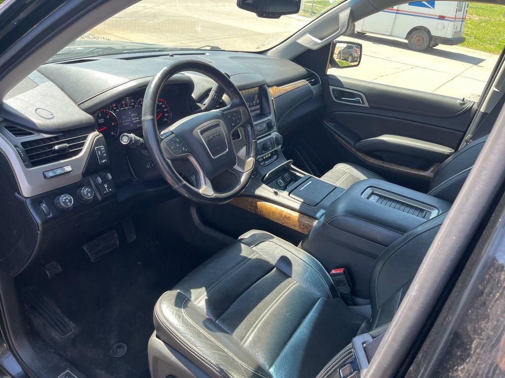 Used 2016 GMC Yukon Denali w/ Open Road Package image 25