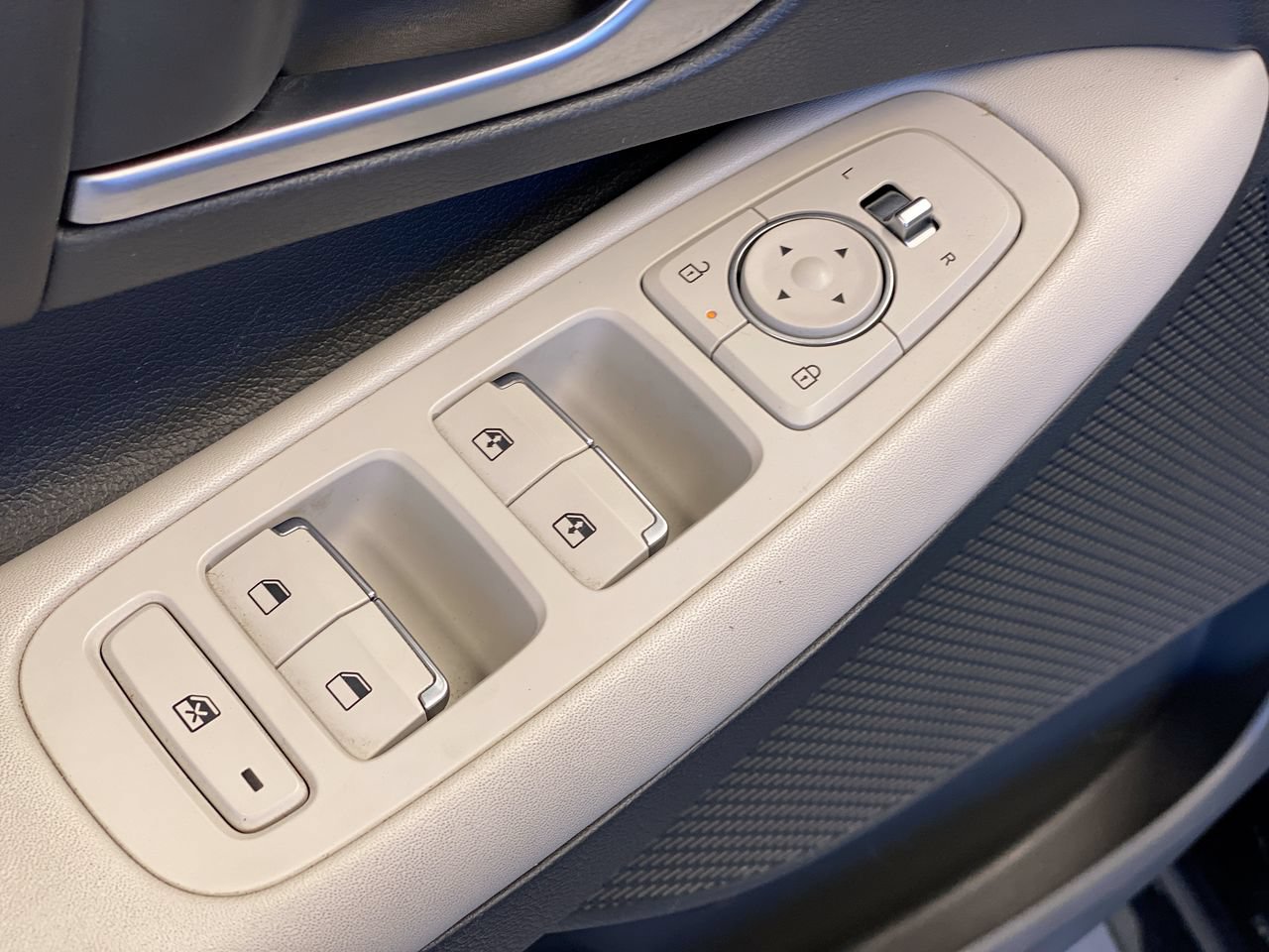 Used 2025 Hyundai Sonata SEL FWD image 18