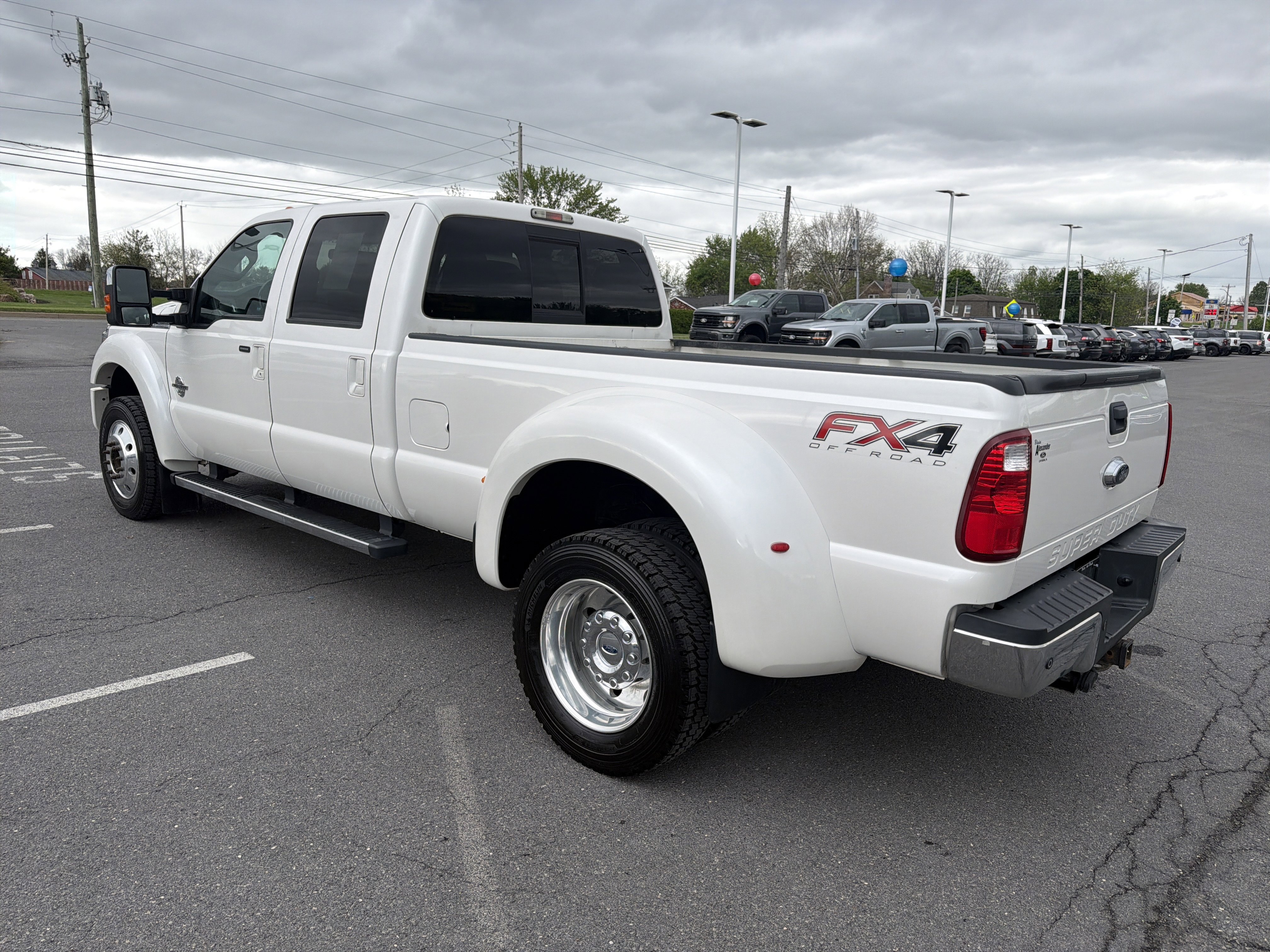 Used 2016 Ford F450 Lariat w/ Lariat Ultimate Package AWD/4WD image 6