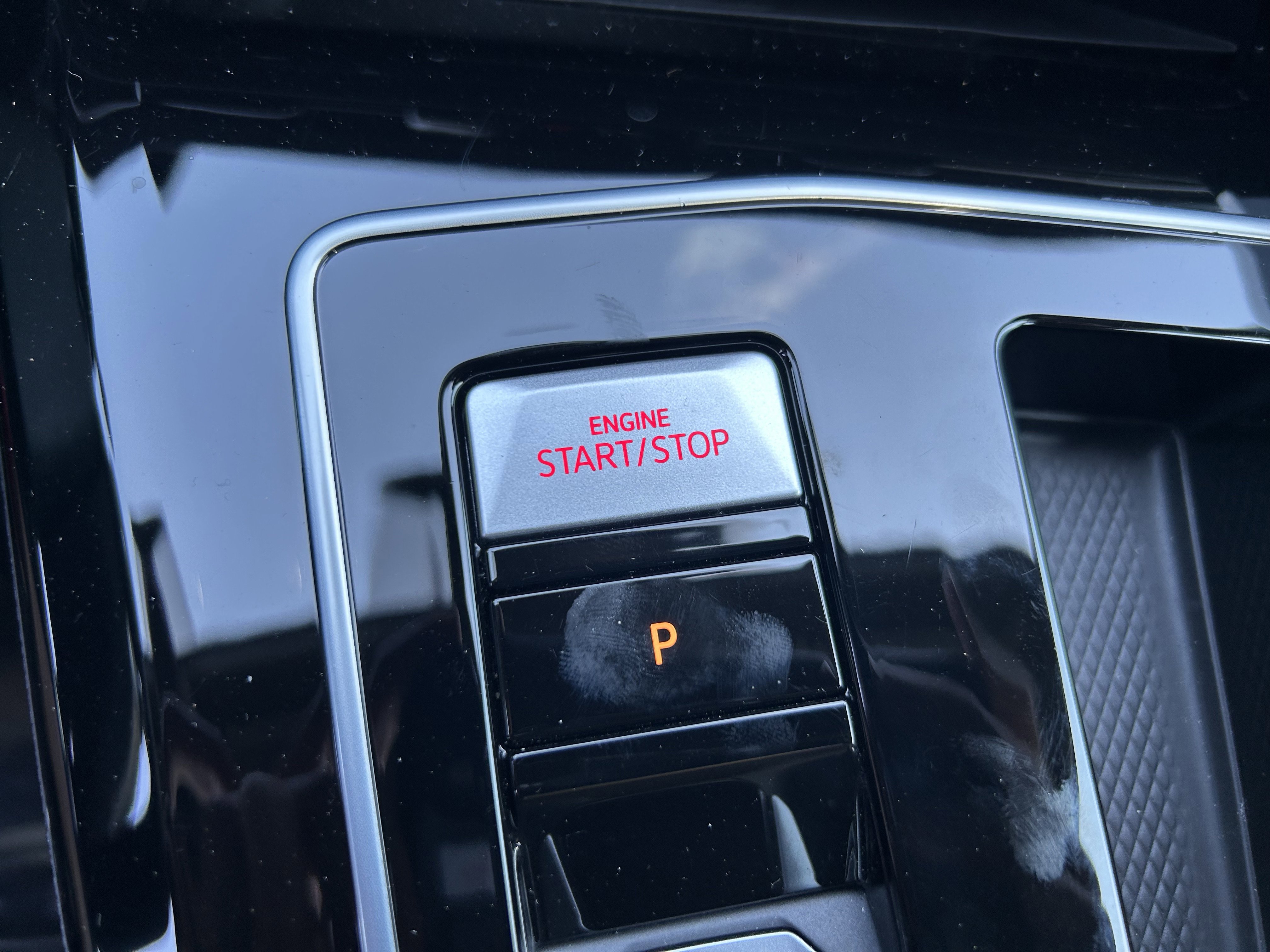 Certified 2024 Volkswagen GTI SE FWD image 18