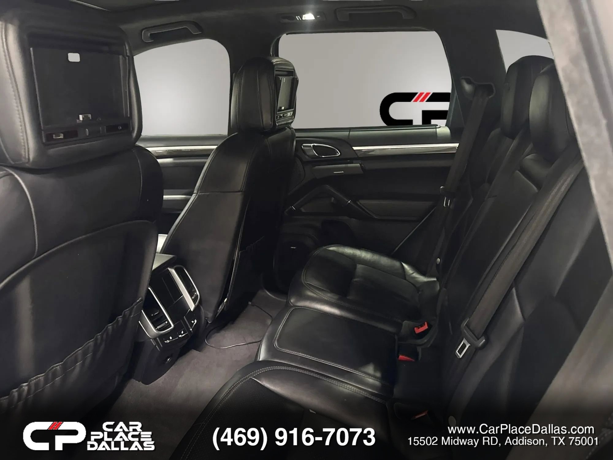 Used 2016 Porsche Cayenne GTS w/ Premium Package Plus image 17