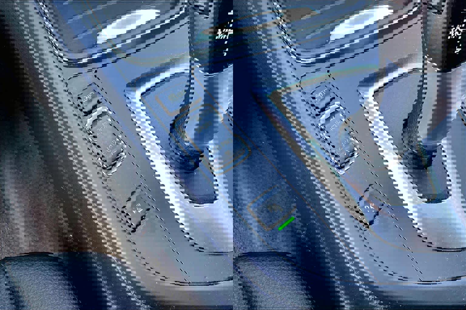 Used 2014 BMW 320i Sedan image 34