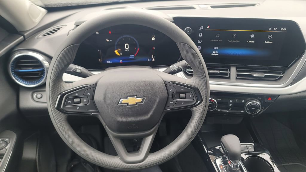 New 2026 Chevrolet Trax LT image 20