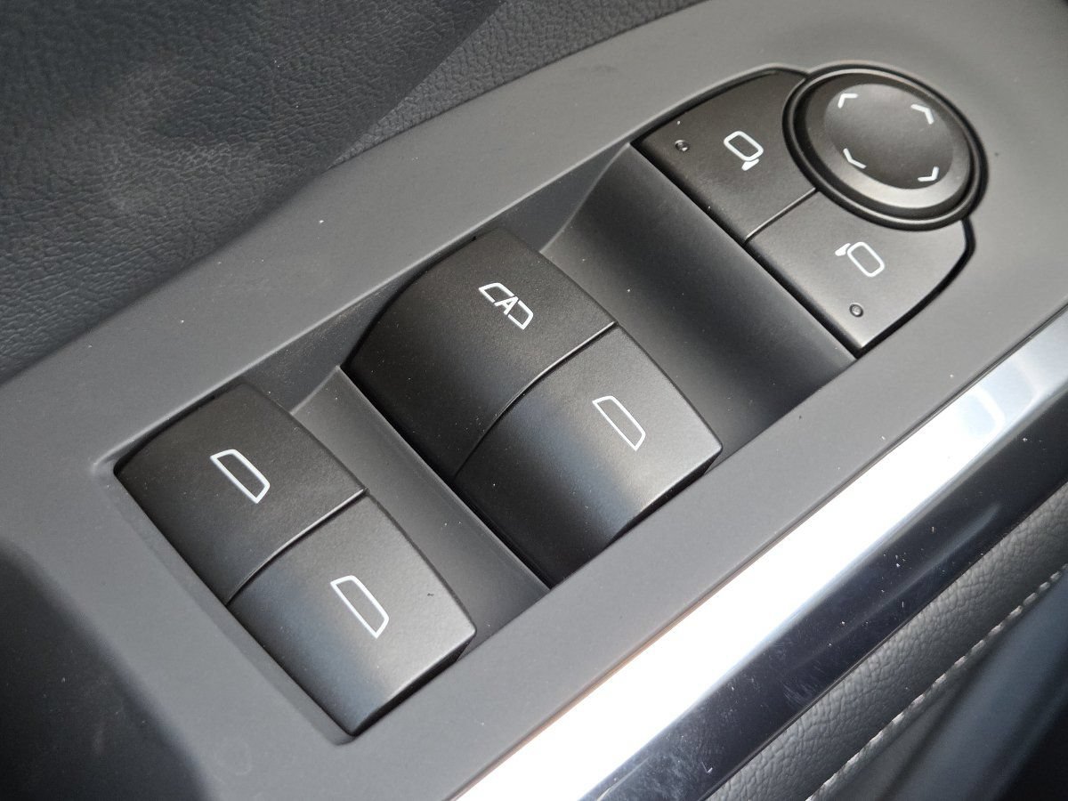 New 2027 Chevrolet Traverse LT AWD/4WD image 36