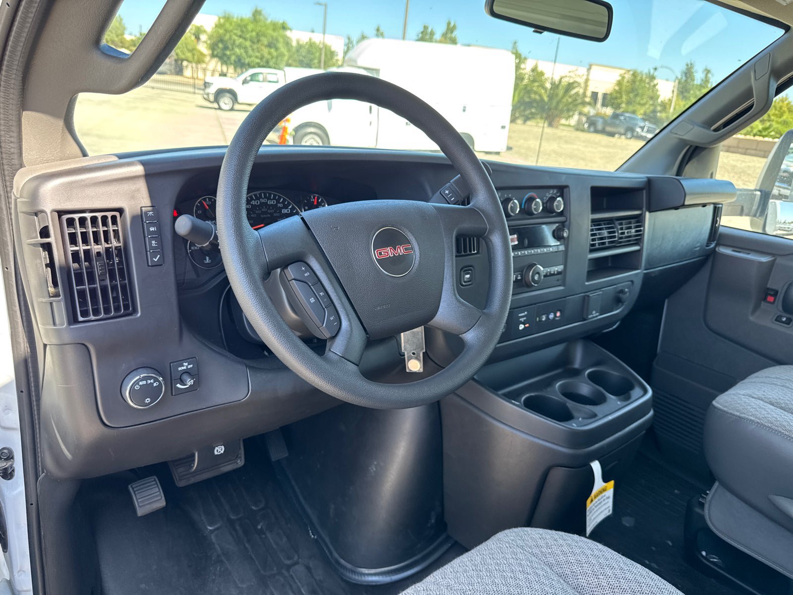 New 2025 GMC Savana 3500 w/ Power Convenience Package RWD image 22