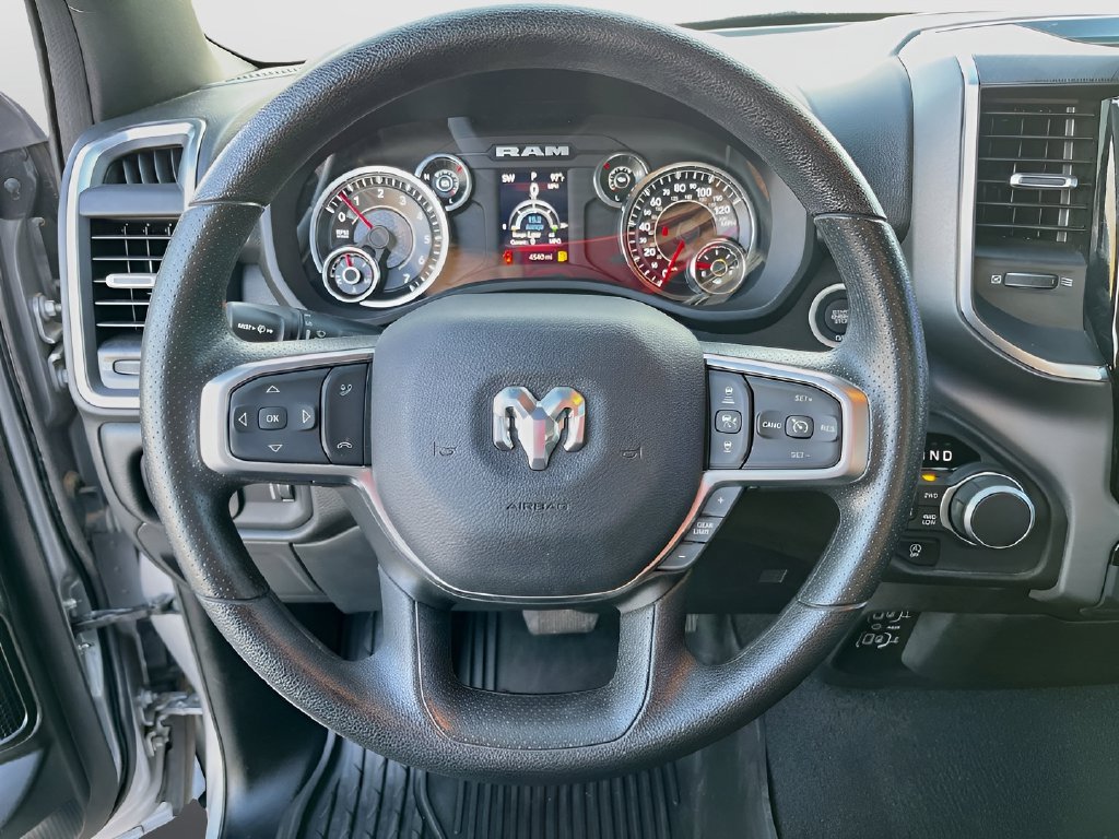 Used 2025 RAM 1500 Big Horn AWD/4WD image 11